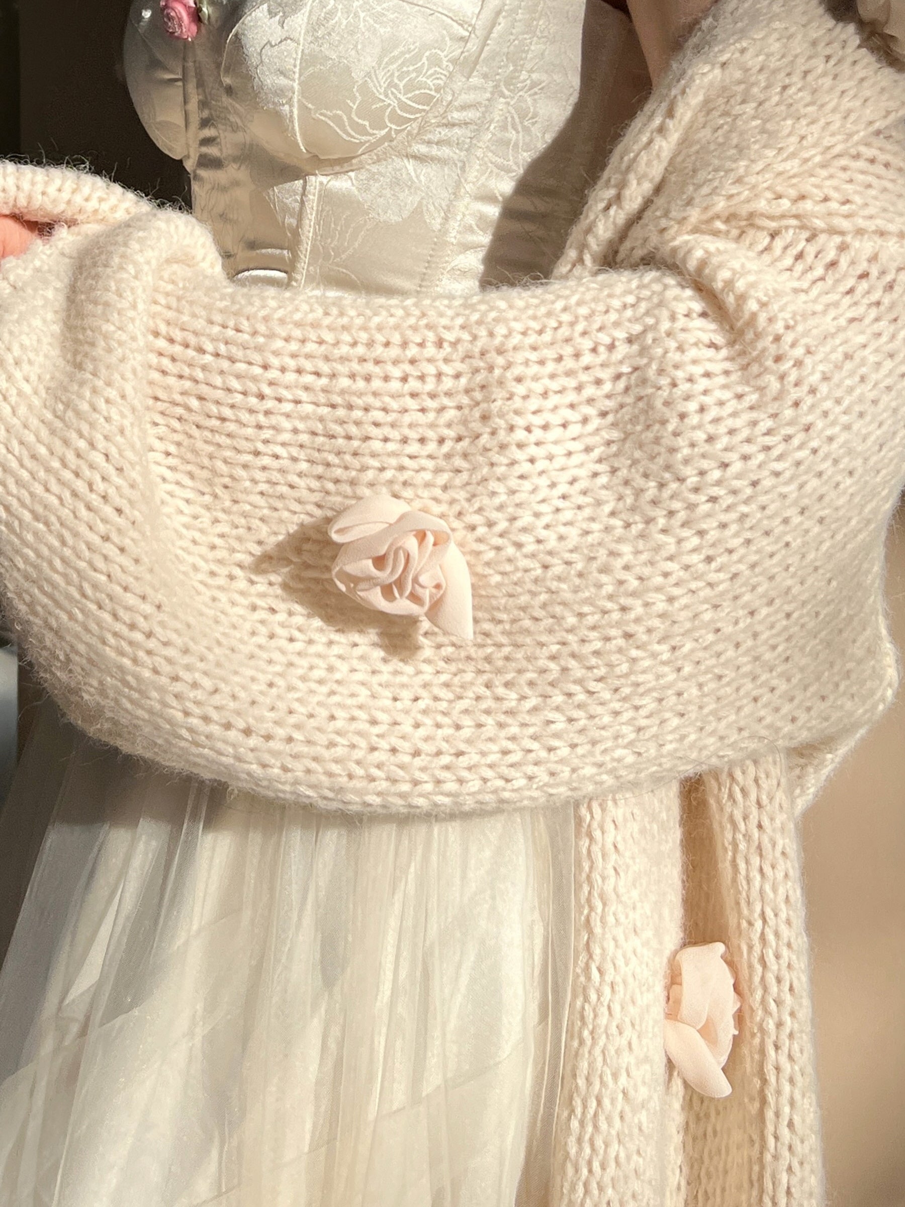 Rosette-Embellished Retro Knit Cardigan