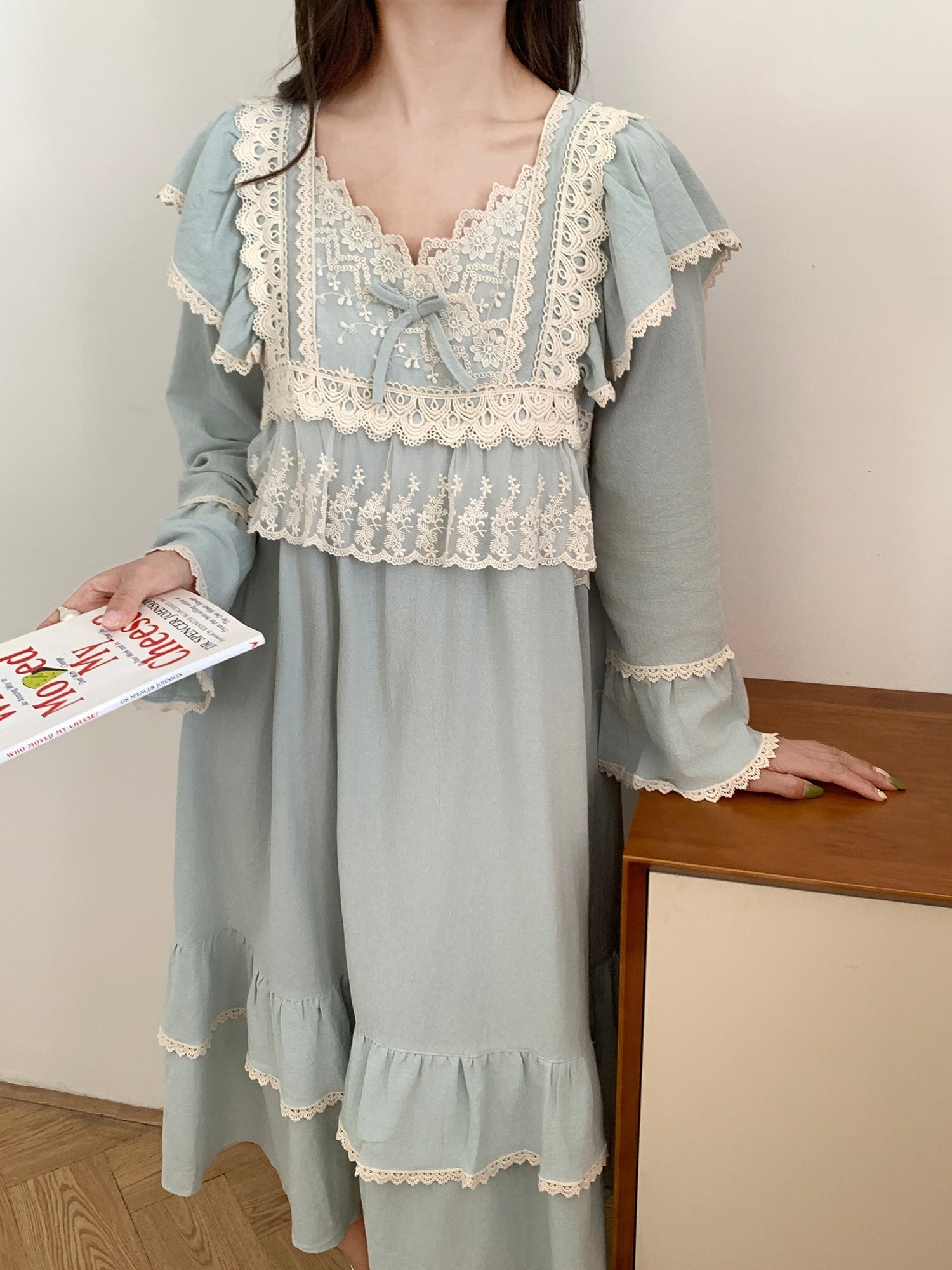 Vintage Lace-Trimmed Cozy Loungewear