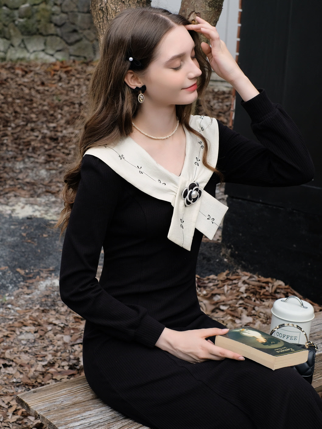 Elegant Bow Collar Black Vintage Dress