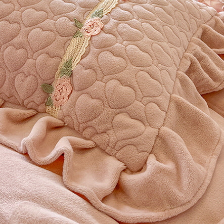 Princess Velvet Rose Ruffle Bedding Set