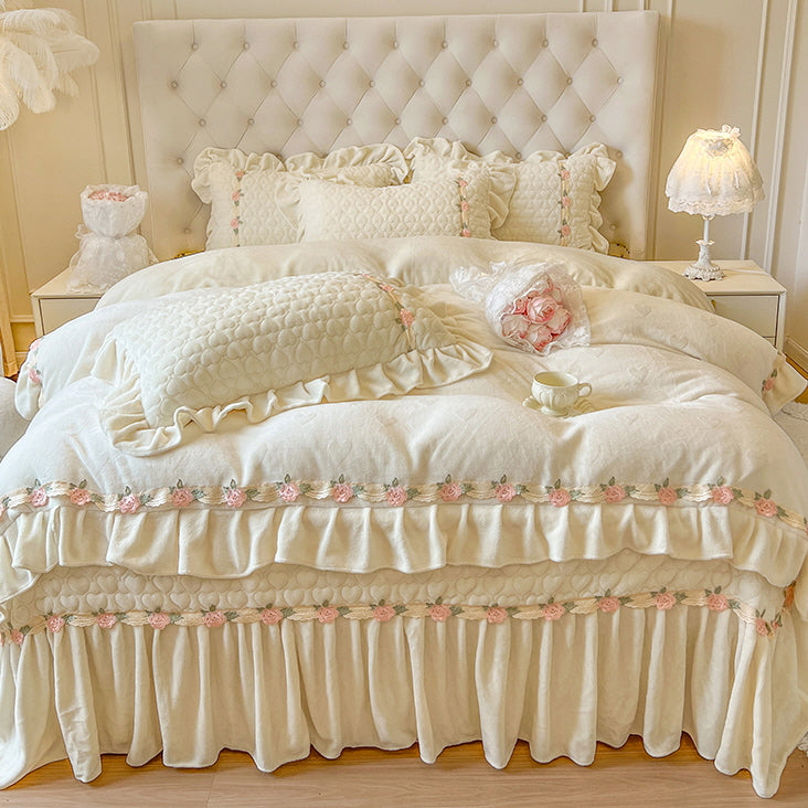 Princess Velvet Rose Ruffle Bedding Set