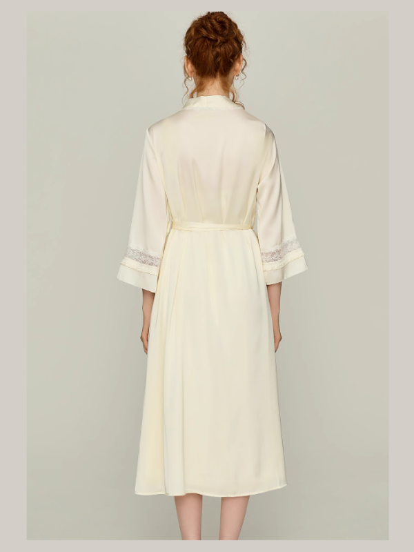 Ivory Moon Petal Lace Nightgown Set