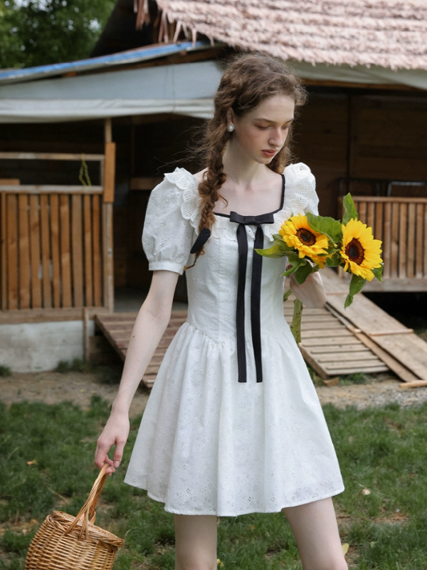 Blossom Girl in the Sunny Farm Dress