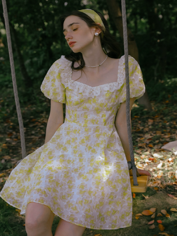 Golden Daisy's Serenade Dress