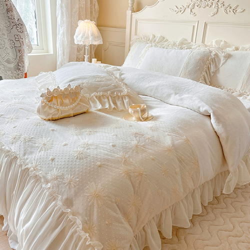 Parisian Milk Floral Bedding Set