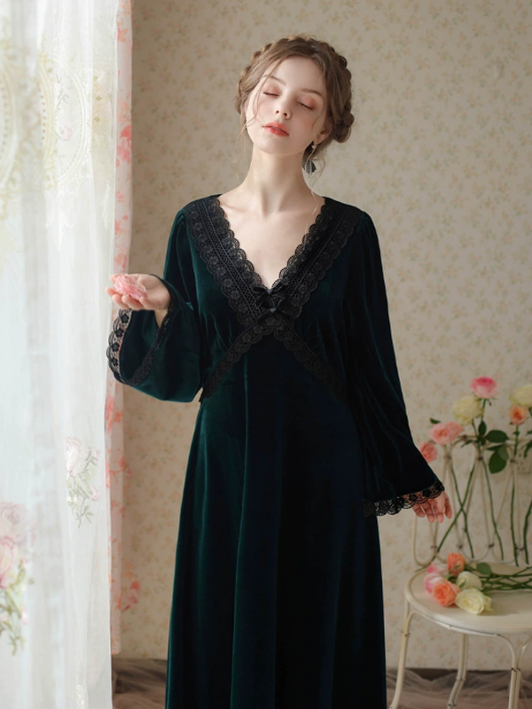 Green Black Velvet under the Starlight Nightgown