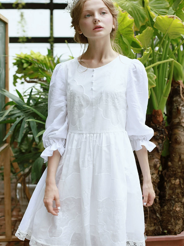 Pure Lily Embroidery Dress