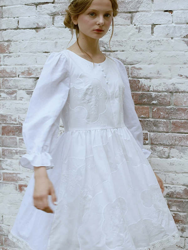 Pure Lily Embroidery Dress