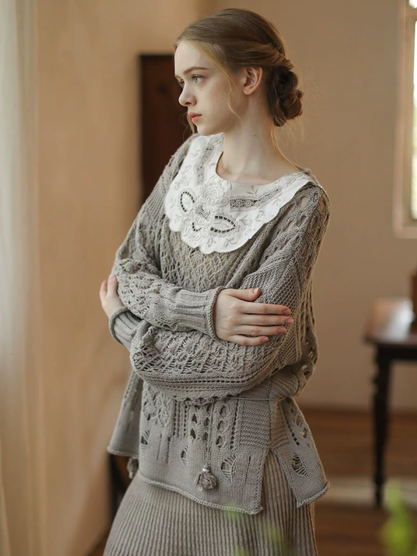 Graceful Lace Collar Brown-Gray Knitwear