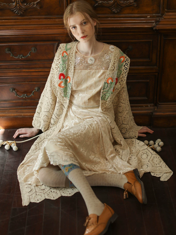 Forest Tale Antique Embroidered Collar Cardigan