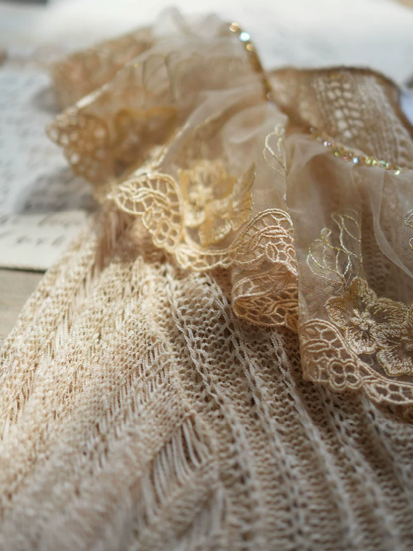 Elegant Forest Lace Frill Knit