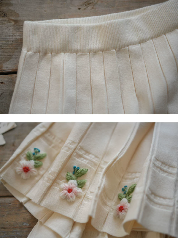 Ivory Blossom Pleated Skirt