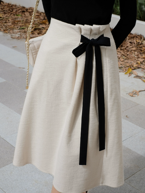 French Bow Tie Ivory Long Skirt