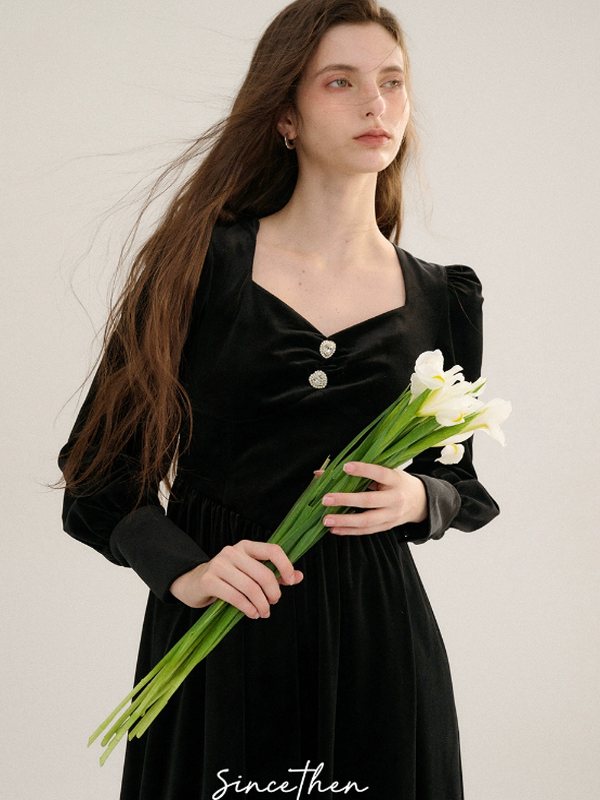 Black Velvet Puff Elegance Dress