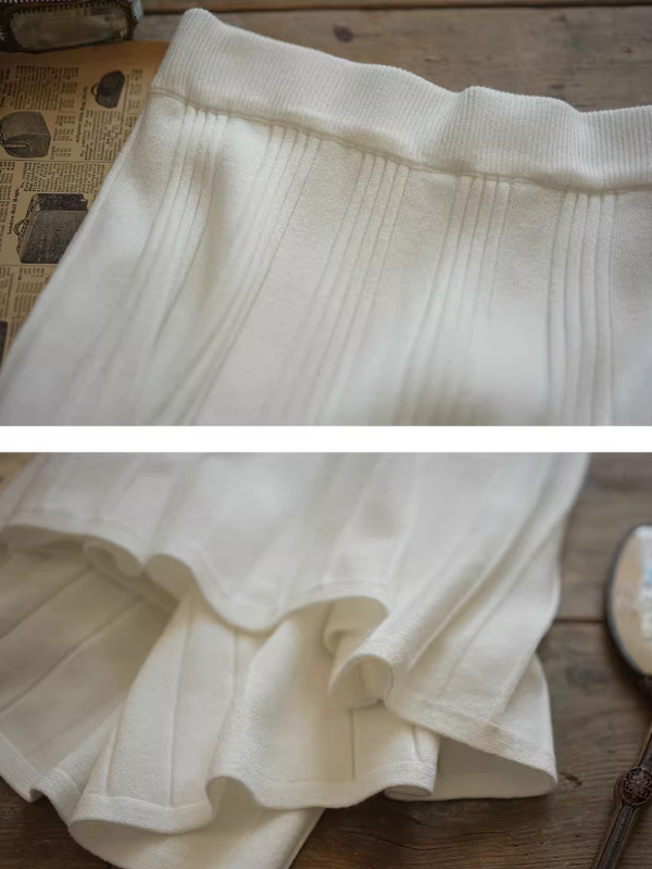 Elegant White Pleated Skirt