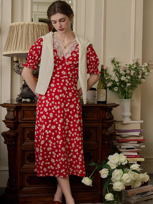 Vintage Elegance Red Floral Dress