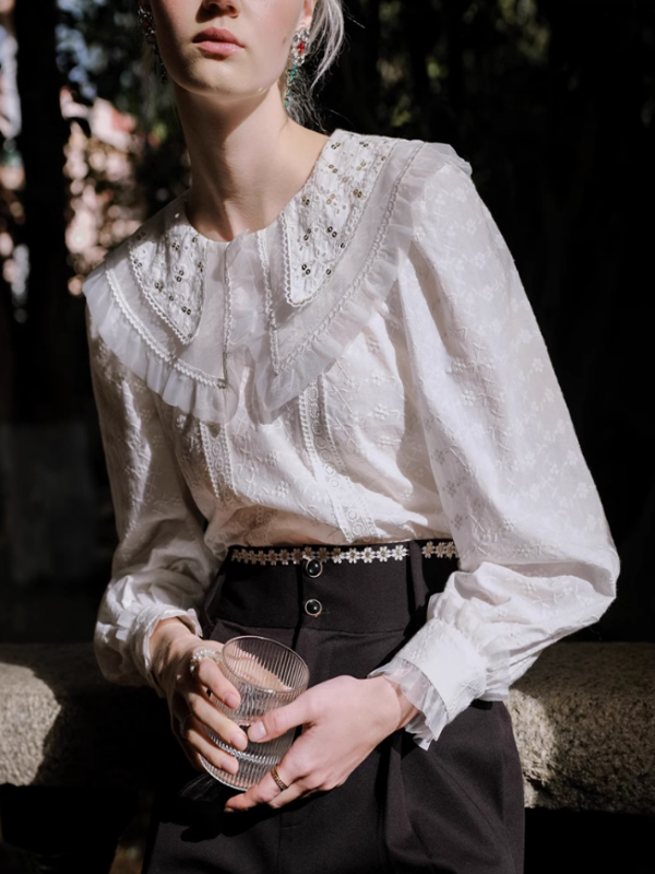 Layered Collar White Flower Blouse