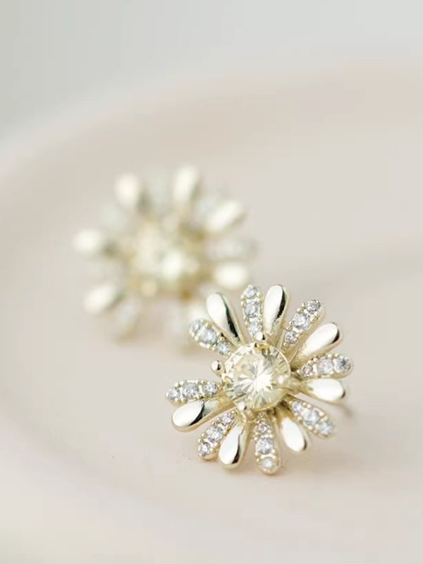 Daisy Flower Earrings