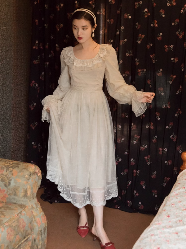 Clara's Vintage Dream Dress