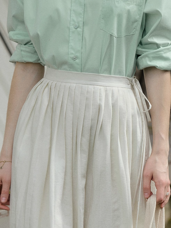 Emma's Blooming Pleats White Skirt