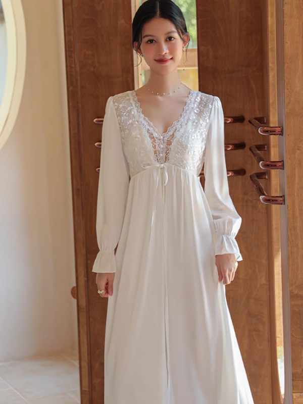 Luna's Grace White Nightgown Set