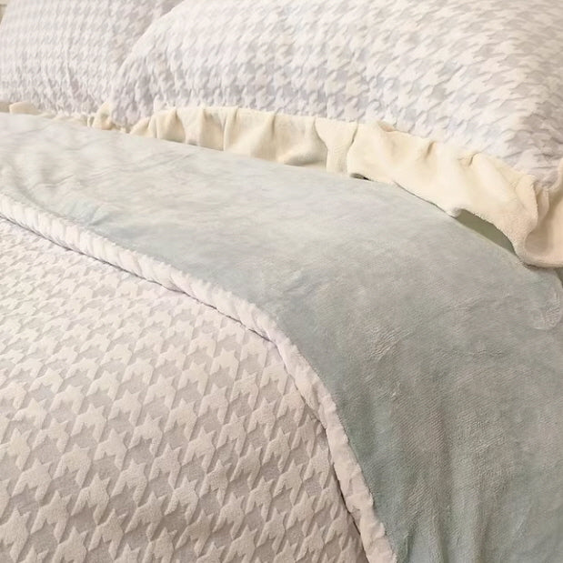 Velvet Blue Check Dream Bedding Set