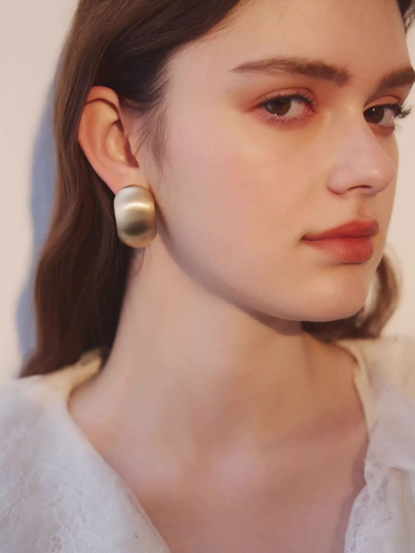Golden Glow Vintage Dome Earrings