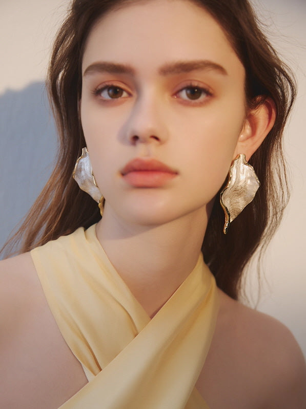 Romantic Vintage Seashell Statement Earrings