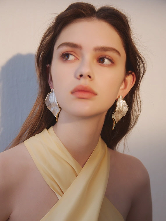 Romantic Vintage Seashell Statement Earrings