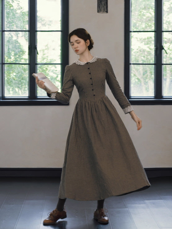 Striped Vintage Lace Collar Dress - Cottagecore Aesthetic Outfit M