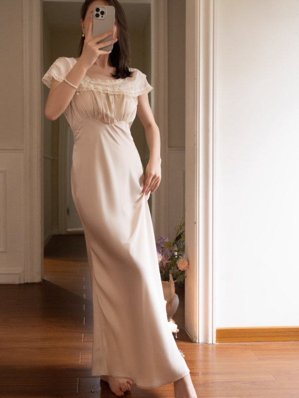 Victorian Lace Collar Cream Nightgown
