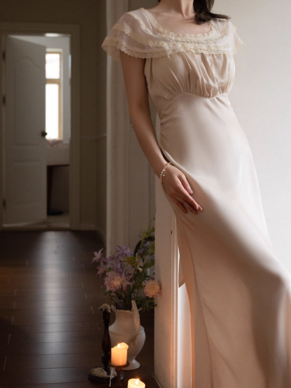 Victorian Lace Collar Cream Nightgown