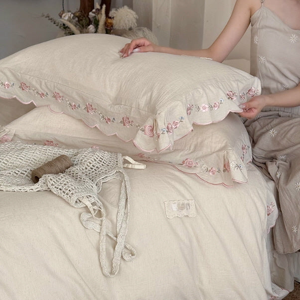 Cream Rose Garden Bedding Set