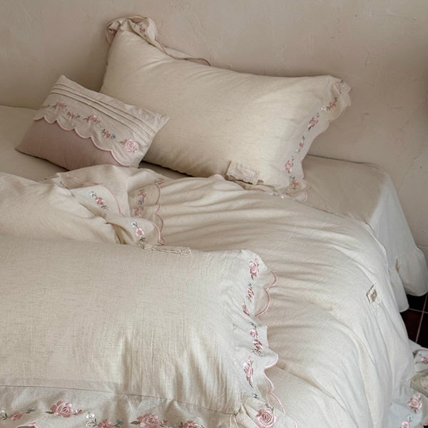 Cream Rose Garden Bedding Set