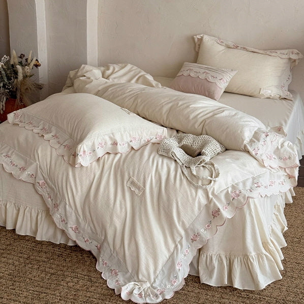 Cream Rose Garden Bedding Set