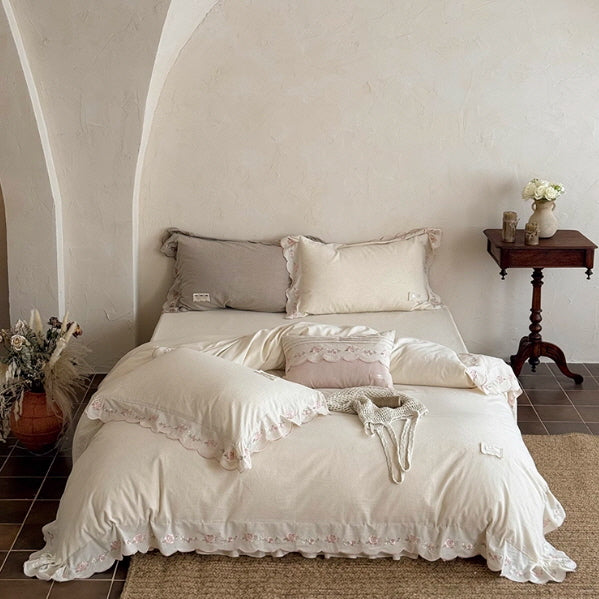 Cream Rose Garden Bedding Set