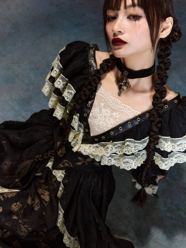 Black Gothic Lace Dress – Vintage Ruffle Detail – Romantic