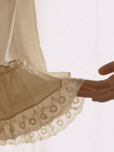 Anne’s Meadow Garden Nightgown