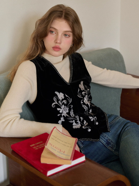 Velvet Embroidered Vest & Skirt – Floral Detail Black Set