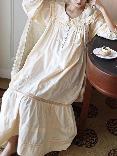 Cream Blossom Vintage Collar Long-Sleeve Nightgown