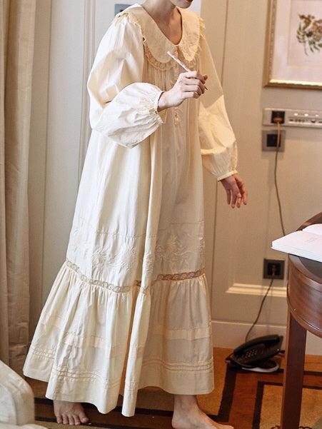 Cream Blossom Vintage Collar Long-Sleeve Nightgown