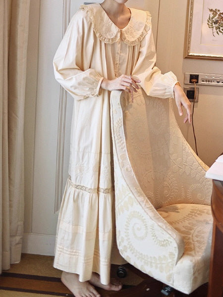 Cream Blossom Vintage Collar Long-Sleeve Nightgown