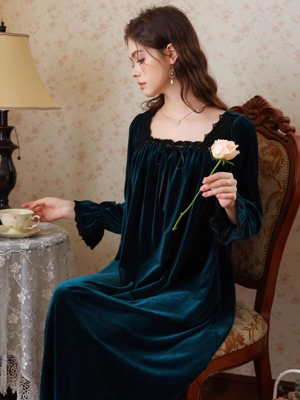 French Retro Velvet Princess Nightgown