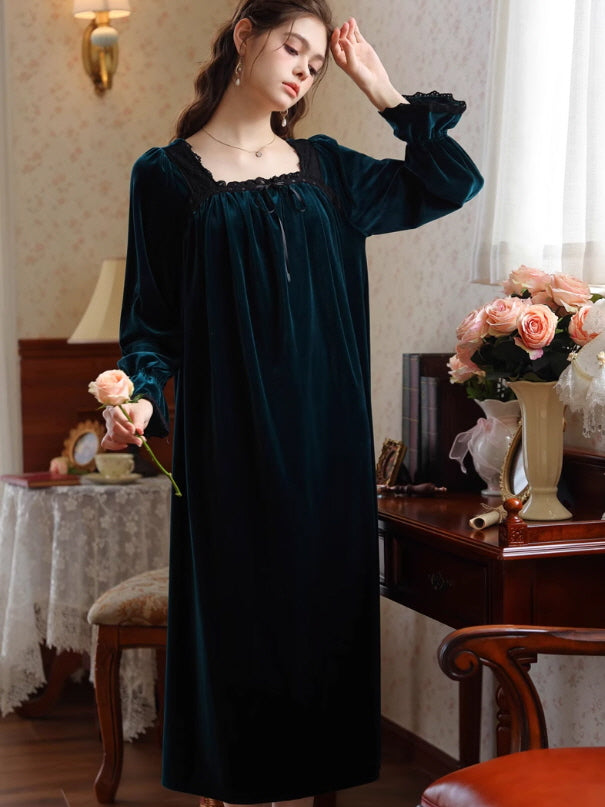 French Retro Velvet Princess Nightgown
