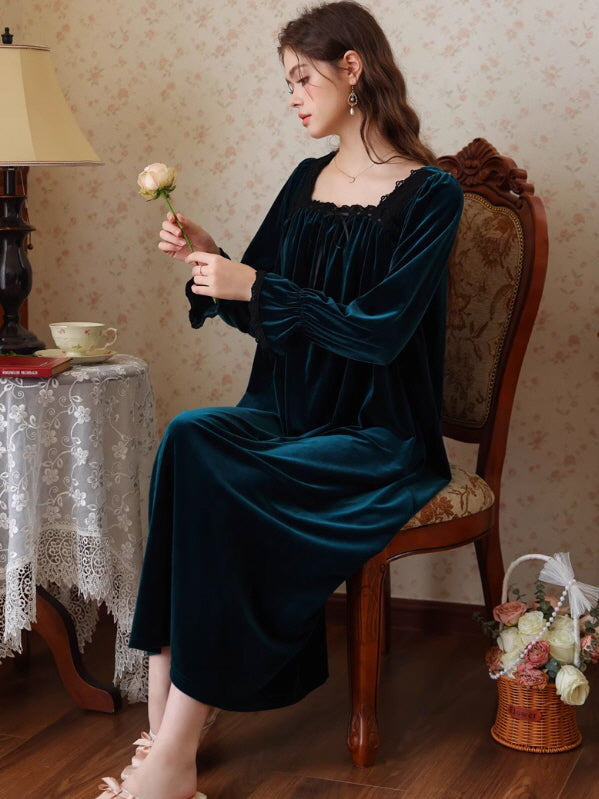 French Retro Velvet Princess Nightgown