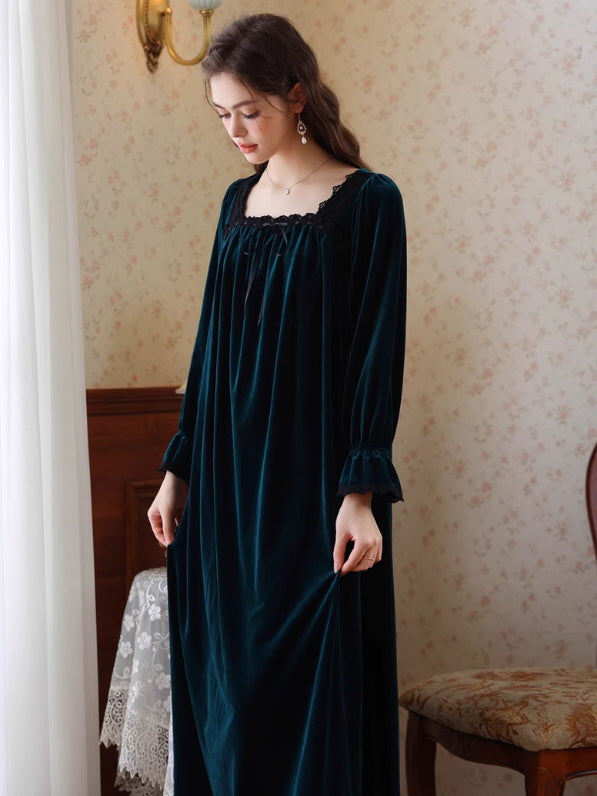 French Retro Velvet Princess Nightgown