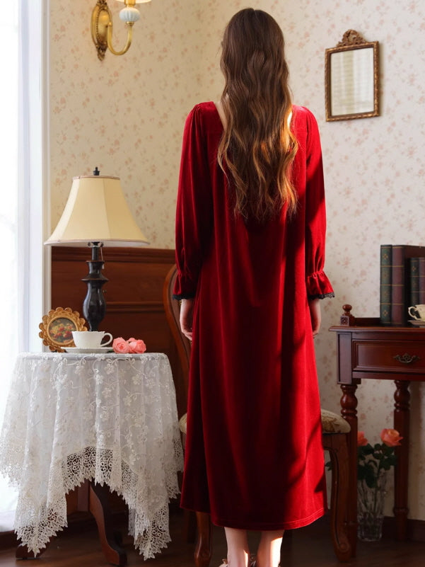 French Retro Velvet Princess Nightgown