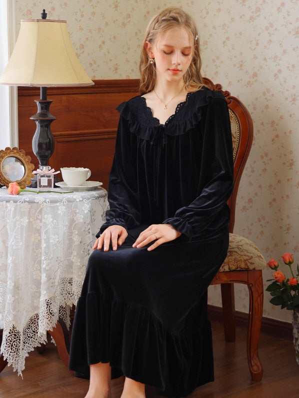 Retro Velvet Princess Nightgown