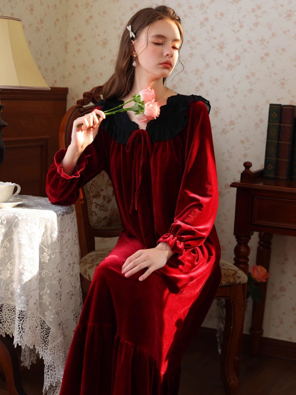 Retro Velvet Princess Nightgown