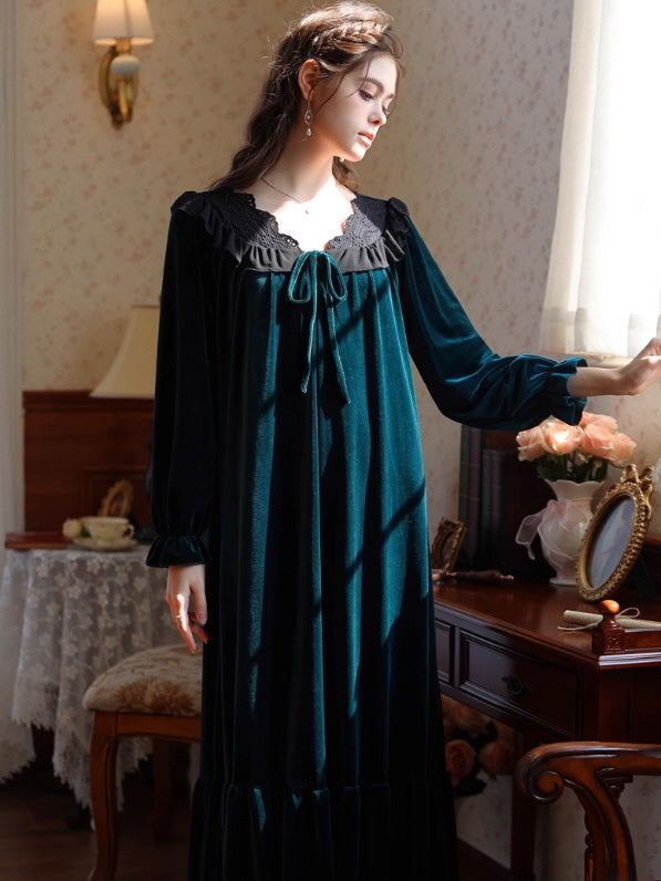 Retro Velvet Princess Nightgown
